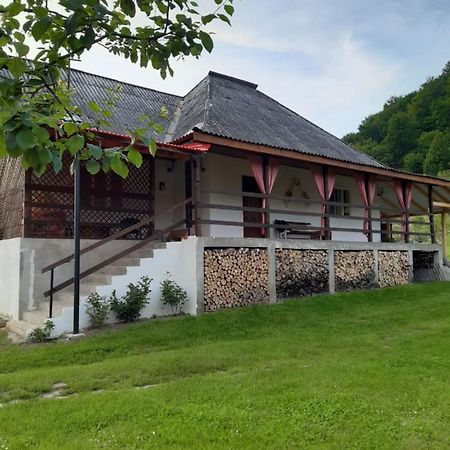 Casa Dyasof Rohia Exterior foto
